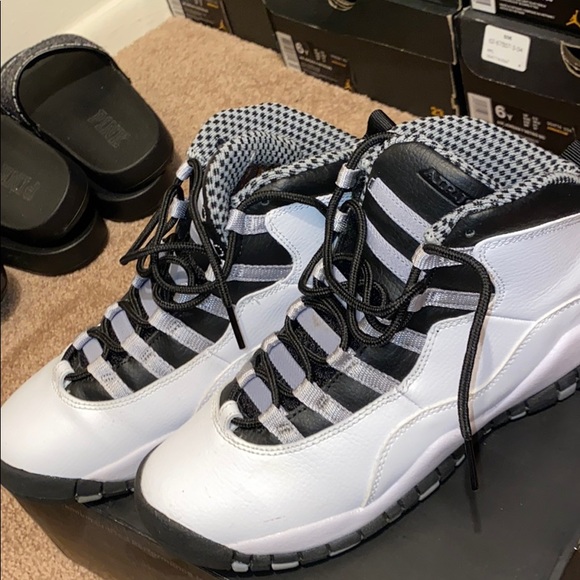 Jordan 10 - Picture 2 of 3
